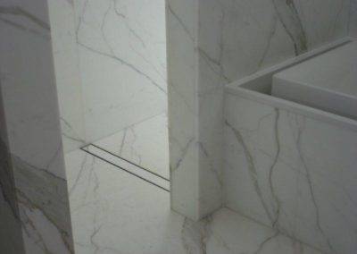 LUXE TI marble slab shower